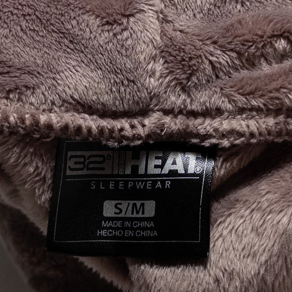 32 Degrees Heat Sleepwear Hoodie Womens S/M Mauve Velour Pullover Pockets Cozy - Picture 7 of 8